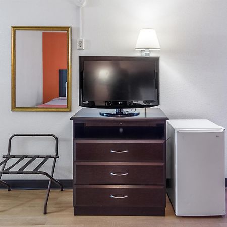 Motel 6-Groton, Ct - Casinos Nearby Bagian luar foto
